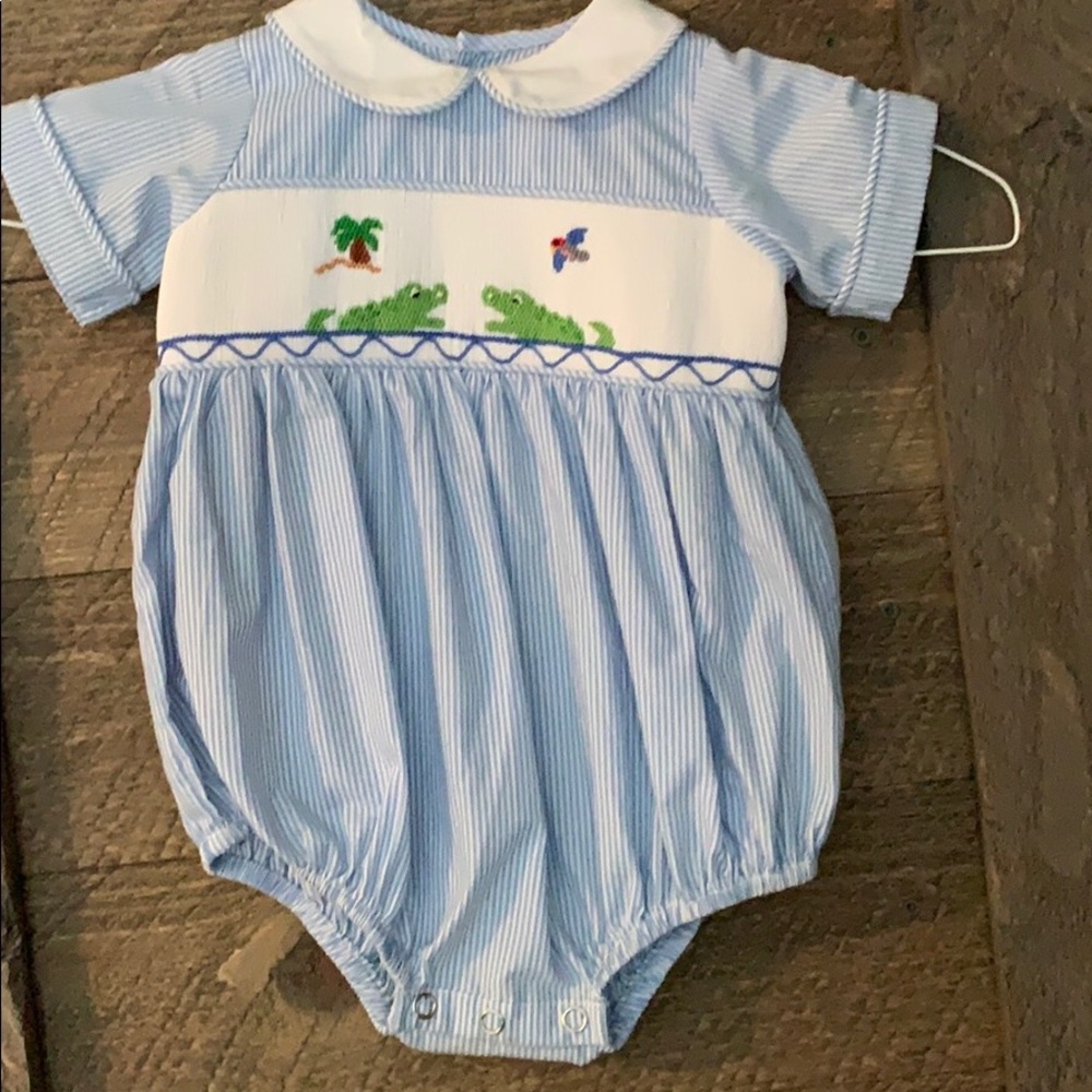 Smocked alligator